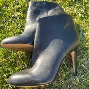 Sam Edelman stiletto ankle boots size 10W